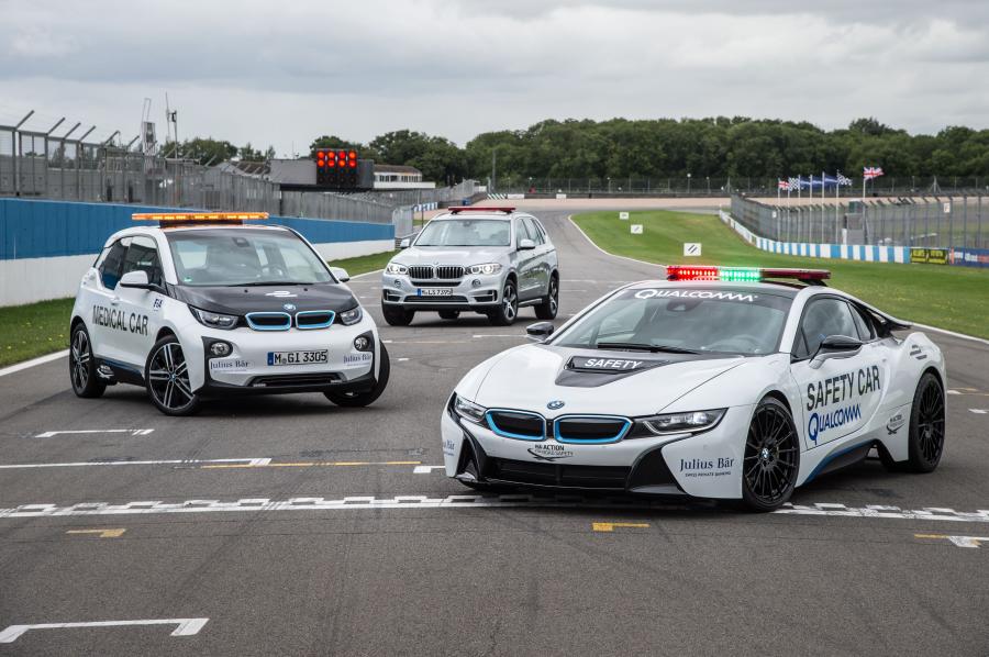 BMW i8 Formula E Safety Car (I12) 2015 года  (фото 21 из 21)